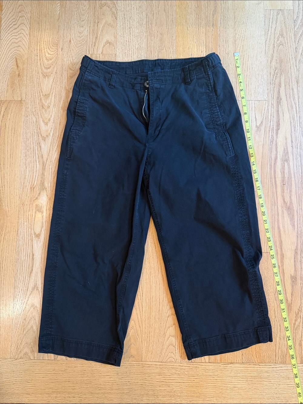 Old Navy Women's Navy Cropped Chino Pants